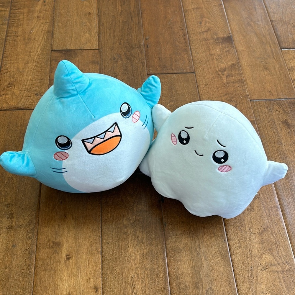 Lanky Box Thicc Shark and Ghosty